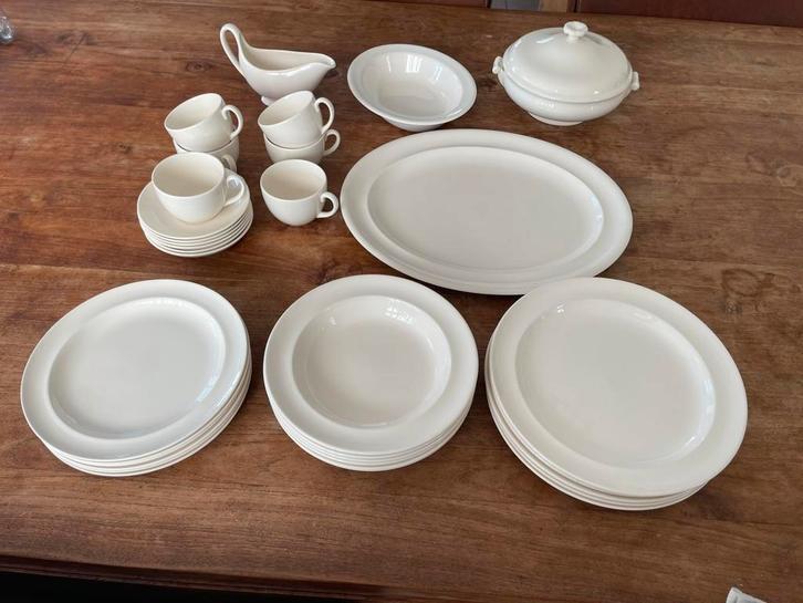 Wedgwood Queen's ware traditional plain servies, Huis en Inrichting, Keuken | Servies, Zo goed als nieuw, Compleet servies, Wedgwood
