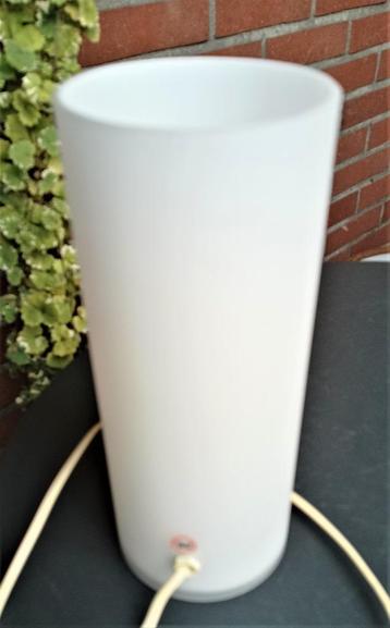Ilu vintage tafellamp(Cilinder Mod.) Hollands design 80s beschikbaar voor biedingen