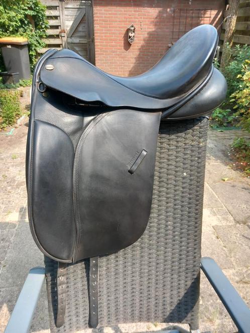 Euroriding Diamant en JC dressuurzadel, Dieren en Toebehoren, Paarden en Pony's | Zadels, Zo goed als nieuw, Dressuur, Ophalen
