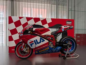 Minichamps Ducati 999R F03 Fila Neil Hodgson WSB 2003 beschikbaar voor biedingen