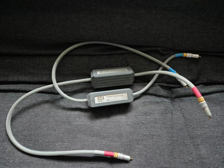 MIT MI 330 Series Two - 3 sets beschikbaar, Audio, Tv en Foto, Audiokabels en Televisiekabels, Gebruikt, Interlink-kabel, Minder dan 2 meter