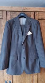 Hogo Boss Italian wool suit size 48r, Kleding | Heren, Kostuums en Colberts, Ophalen of Verzenden, Zo goed als nieuw, Maat 48/50 (M)