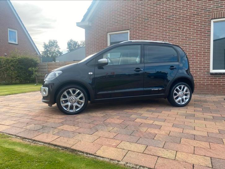 Volkswagen Cross up! 75PK 5-DRS Hoge instap nette auto, Auto's, Volkswagen, Bedrijf, up!, ABS, Airbags, Airconditioning, Boordcomputer