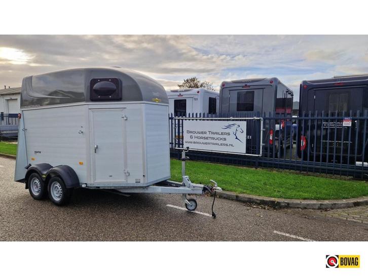 Humbaur Xanthos 2-p aluminium, Dieren en Toebehoren, Paarden en Pony's | Trailers en Aanhangwagens, Gebruikt, Overige typen