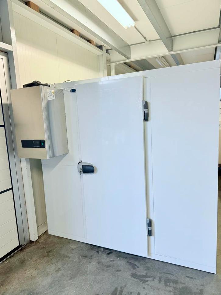 3x Koelcel Stekkerklaar  2.10x2.10.   Z.G.A.N, Zakelijke goederen, Horeca | Keukenapparatuur, Koelen en Vriezen, Ophalen