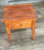 Teak houten tafeltje, 45 tot 60 cm, Gebruikt, Vierkant, Brocante