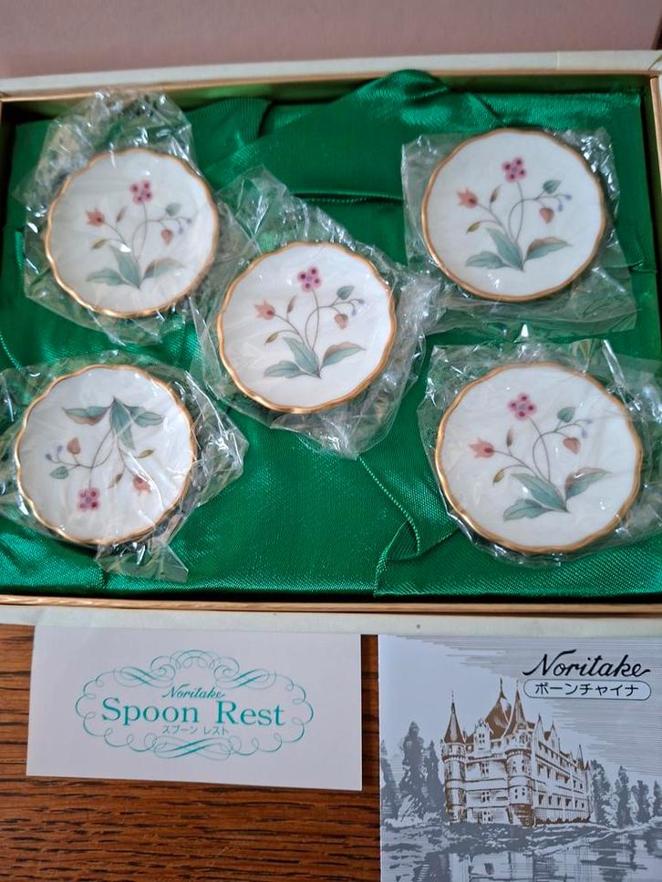 Noritake Spoon Set, Huis en Inrichting, Keuken | Servies, Nieuw, Overige typen, Overige stijlen, Porselein, Ophalen of Verzenden
