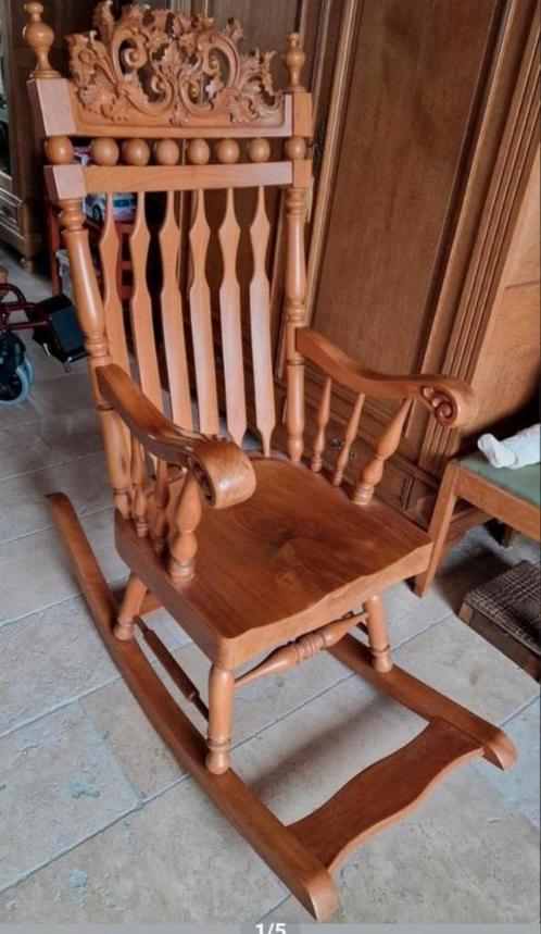 Antieke schommelstoel uit Bali handgemaakt, Antiek en Kunst, Antiek | Meubels | Stoelen en Banken, Ophalen