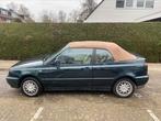 Volkswagen Golf 1.8 Cabriolet 55KW E2 1997 Groen, Auto's, 47 €/maand, Origineel Nederlands, Te koop, Benzine