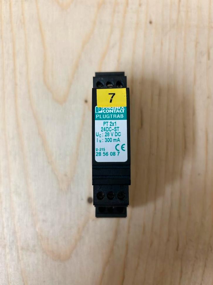 Phoenix Contact PLUGTRAB PT 2x1 24DC-ST Overspanningsbeveili, Hobby en Vrije tijd, Elektronica-componenten, Gebruikt, Ophalen