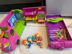 Pinypon camper met zwembad + bus & zeemeermin figuurtjes, Kinderen en Baby's, Speelgoed | Overig, Ophalen of Verzenden, Zo goed als nieuw