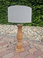 Balusterlamp met originele hoffz lampenkap., 50 tot 75 cm, Ophalen of Verzenden, Zo goed als nieuw, Hout
