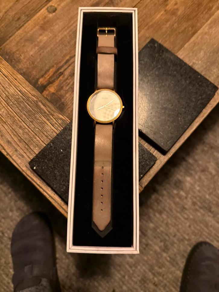 Cluse horloge - Nieuwe batterij nodig, Sieraden, Tassen en Uiterlijk, Horloges | Dames, Gebruikt, Polshorloge, Overige merken