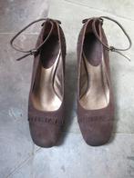DAMESSCHOENEN nieuw merk MEXX maat 37  met hak bruin suéde, Kleding | Dames, Schoenen, Mexx, Bruin, Nieuw, Ophalen of Verzenden