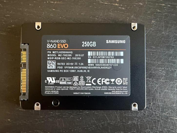 Meerdere Samsung 860 EVO SSD's 250GB, Computers en Software, Harde schijven, Gebruikt, Desktop, Intern, SSD, SATA, Ophalen of Verzenden