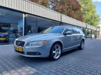 Volvo V70 2.5T Momentum Origineel NL Leer PDC Electrische ac, Auto's, Voorwielaandrijving, Zwart, 2521 cc, Handgeschakeld