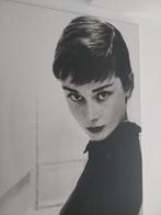Audrey Hepburn zwart wit foto op doek, Ophalen