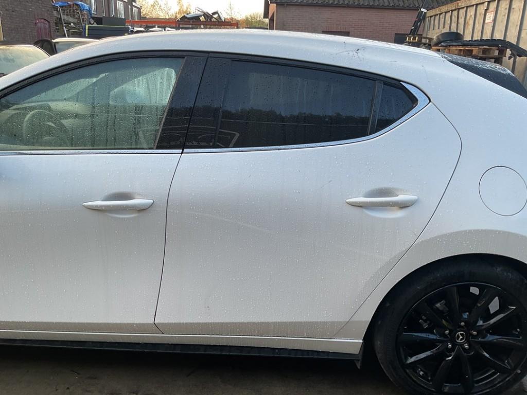 Portier Links Achter Mazda 3 Sport (BP) 2023 BCY17302XB, Gebruikt, Hitdorfer Straße 73, Leverkusen 51371, , Duitsland, Mazda, Info@mazda.de