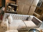 Beige 3-Zitsbank met Gouden Pootjes – Stijlvol & Comfortabel, 150 tot 200 cm, 75 tot 100 cm, Ophalen of Verzenden, Rechte bank