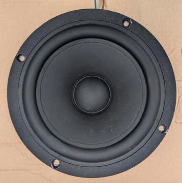 SB Acoustics SB17NRXC35-8 Bass-midwoofer beschikbaar voor biedingen