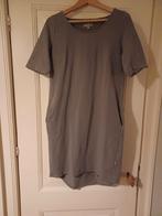 Zusss grijs jurkje L, Kleding | Dames, Maat 38/40 (M), Ophalen of Verzenden, Knielengte, Grijs