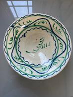 Spaanse vintage hand geschidlerde grote schaal, Ophalen, Rond, Porselein of Keramiek, Schaal