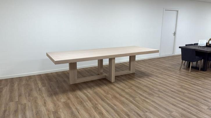 Beschadigde Design Eiken Tafel Keijser & Co - 3 Meter, Huis en Inrichting, Tafels | Statafels, Gebruikt, Ophalen of Verzenden