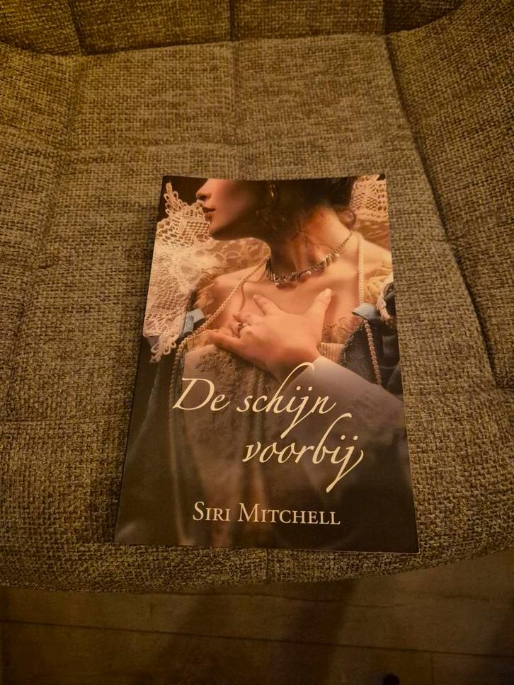 Siri Mitchell - De schijn voorbij, Boeken, Literatuur, Zo goed als nieuw, Ophalen of Verzenden