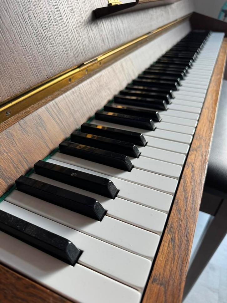 Lindbergh Piano (Pools) – Warme en Klassieke Klank, Muziek en Instrumenten, Piano's, Gebruikt, Piano, Bruin, Ophalen of Verzenden