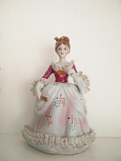 Porseleinen rococo barok jurk vrouw beeld, Antiek en Kunst, Curiosa en Brocante, Ophalen of Verzenden