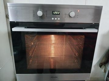 Top merk Inbouw RVS Miele hetelucht oven werkt Super beschikbaar voor biedingen