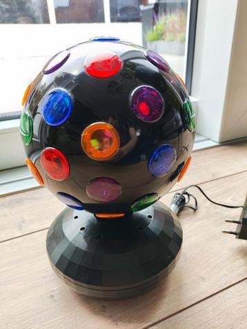 Discolamp – roterende discobal met gekleurde lenzen beschikbaar voor biedingen