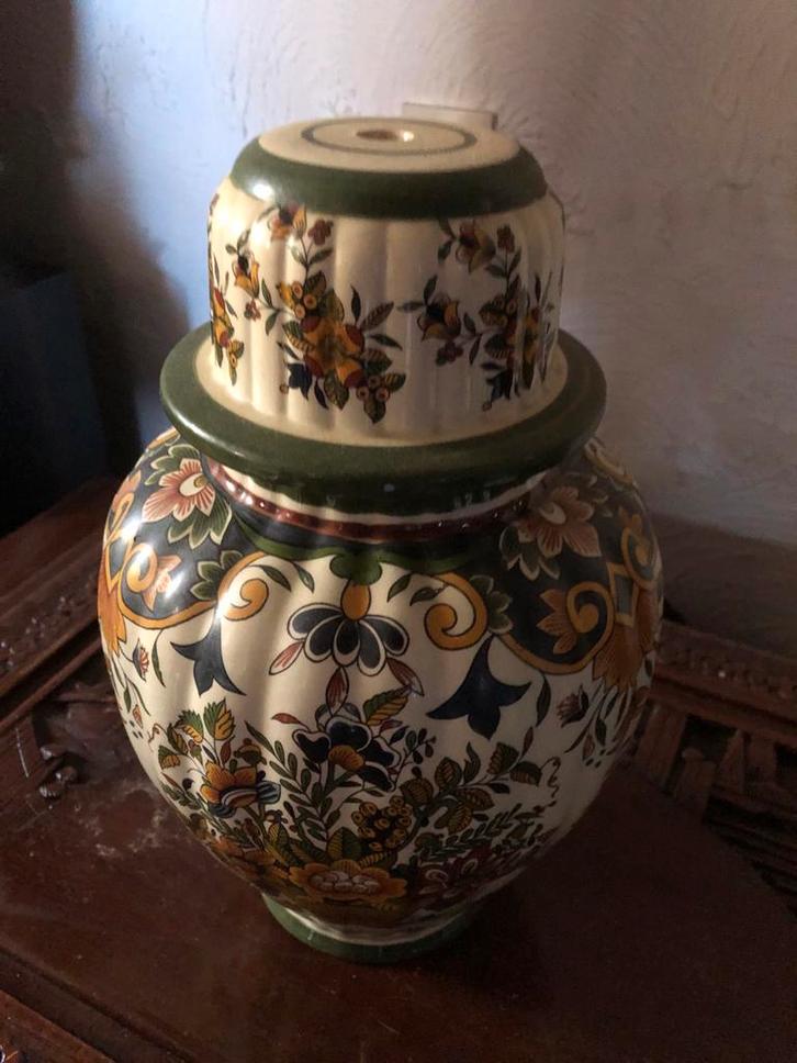 Delfts aardewerk vaas met deksel, H. Bequet, Antiek en Kunst, Antiek | Keramiek en Aardewerk, Ophalen