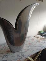 MOOIE ZINKEN VAAS, Huis en Inrichting, Ophalen, Overige materialen, Overige kleuren, Zo goed als nieuw