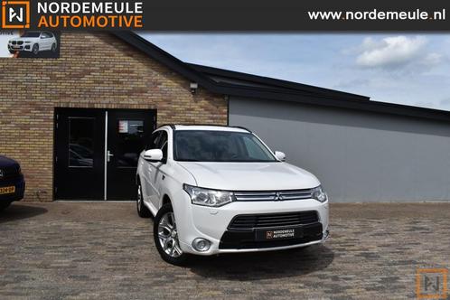 Mitsubishi OUTLANDER 2.0 PHEV INSTYLE, Panorama, Leder, Crui, Auto's, Mitsubishi, Bedrijf, Outlander, ABS, Airbags, Airconditioning