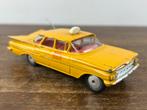 Corgi Toys 221 Chevrolet Impala New York Taxi, Ophalen of Verzenden, Zo goed als nieuw, Auto, Corgi