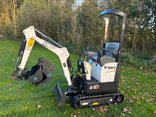 Bobcat E10z minikraan met HYDR. WISSEL! en bakkenset, Zakelijke goederen, Machines en Bouw | Kranen en Graafmachines, Graafmachine