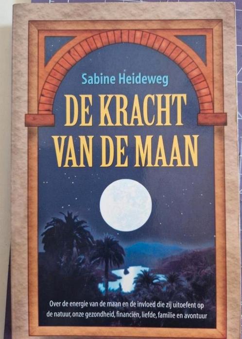 De kracht van de maan, Boeken, Esoterie en Spiritualiteit, Zo goed als nieuw, Achtergrond en Informatie, Overige onderwerpen, Ophalen of Verzenden