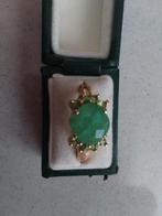 14 karaat gouden ring met smaragd en spinel, Verzenden, 19 tot 20, Zo goed als nieuw, Dame