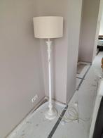 Witte houten vloerlamp, Huis en Inrichting, Ophalen of Verzenden, Gebruikt, 150 tot 200 cm