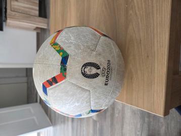 Euro 2024 ball germany limiet editie  beschikbaar voor biedingen