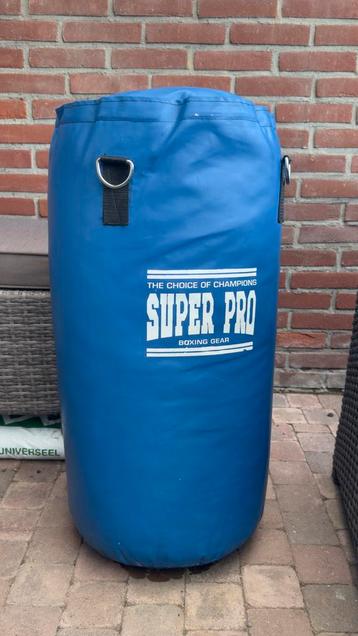 Goede kwaliteit bokszak 70cm 25kg beschikbaar voor biedingen