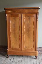 Prachtige antieke mahonie houten biedermeier meidenkast.
