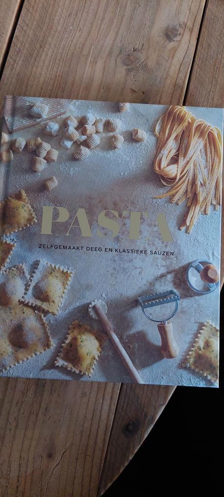 Pasta, Boeken, Kookboeken, Zo goed als nieuw, Italië, Ophalen