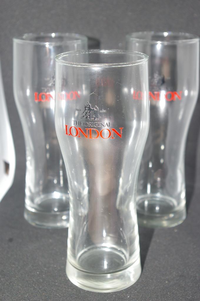 Diverse glazen met reclame., Verzamelen, Merken en Reclamevoorwerpen, Nieuw, Gebruiksvoorwerp, Ophalen of Verzenden