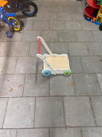 Woezel & Pip houten blokkenkar beschikbaar voor biedingen