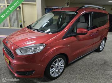 Ford Tourneo Courier 1.0 Titanium A. Camera beschikbaar voor biedingen