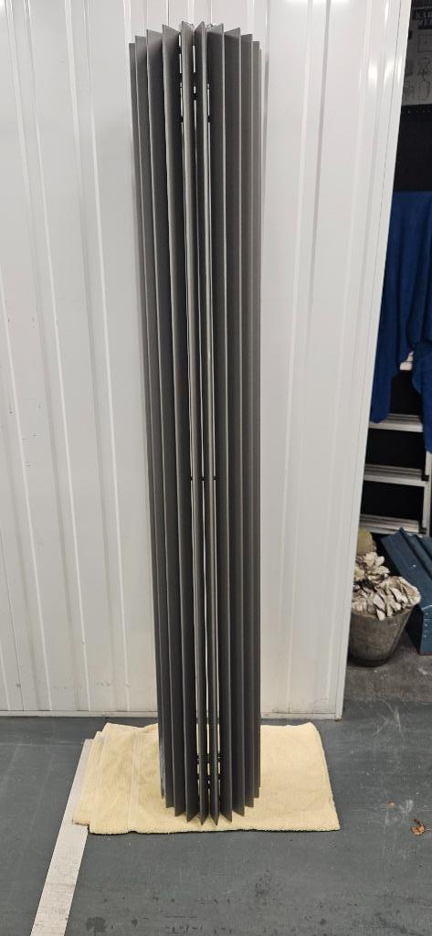 Half ronde Jaga Circo radiator 1800x270mm,  801 watt, grijs, Doe-het-zelf en Verbouw, Verwarming en Radiatoren, Gebruikt, Radiator