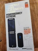 Powermonkey extreme zonnelader plus accessories, Ophalen of Verzenden, Zo goed als nieuw