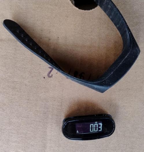 soort van FITBIT maar dan van LBVYR type 84596, Sieraden, Tassen en Uiterlijk, Activity trackers, Gebruikt, Zwart, Ophalen of Verzenden